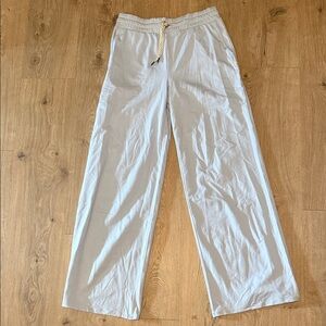 Women’s light blue vuori sweats